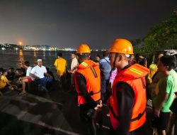 Brimob Polda Kaltim dan Tim SAR Cari Pemuda Tenggelam di Perairan Balikpapan Barat